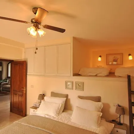 Casale Delle Farfalle Vila