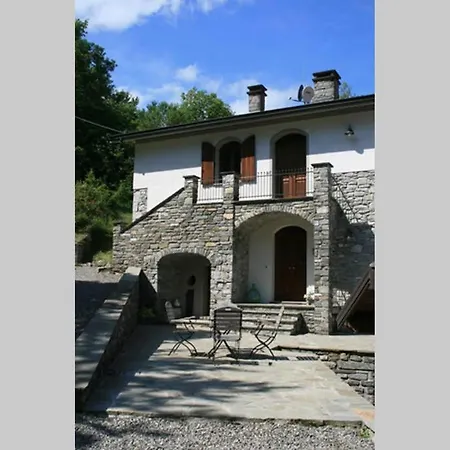 Casale Delle Farfalle * Tornolo