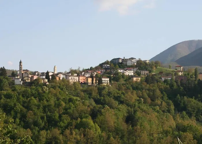 Casale Delle Farfalle * Tornolo