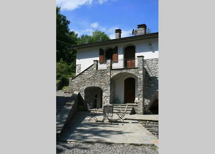 Casale Delle Farfalle * Tornolo